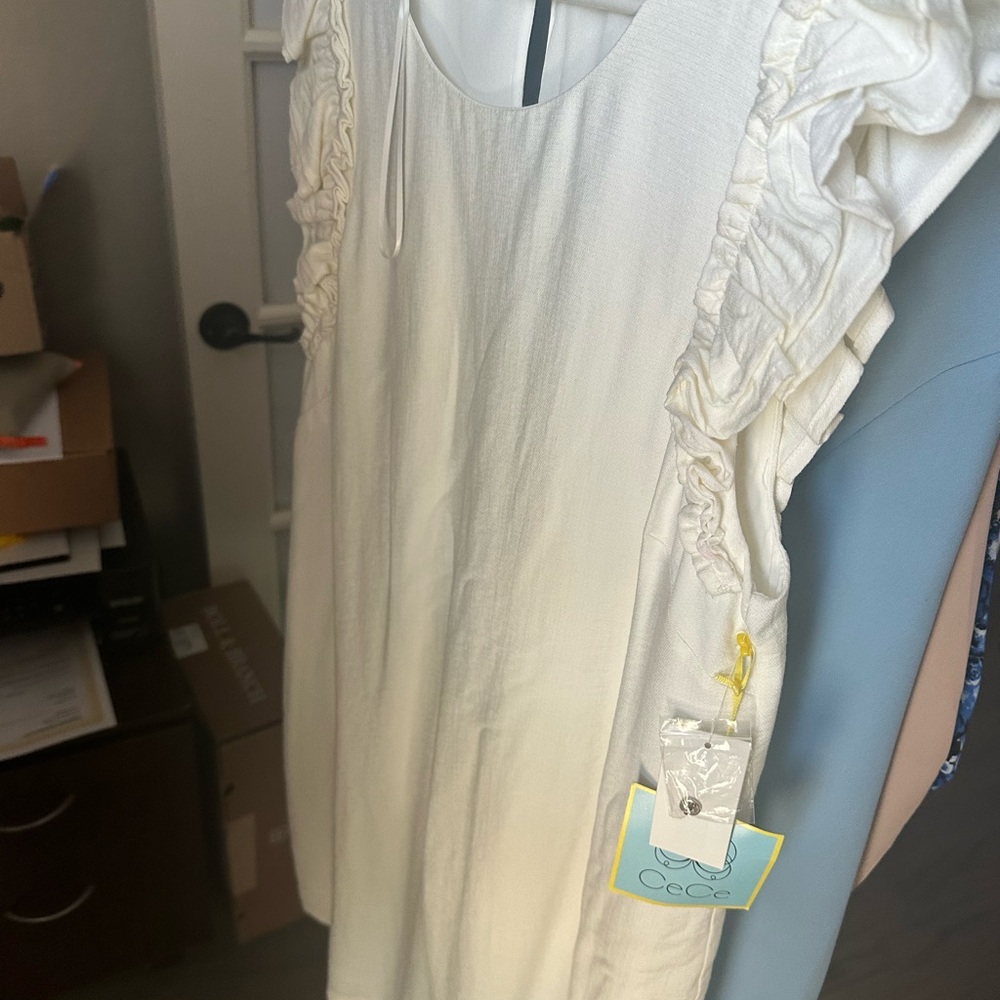 CeCe Cream Sleeveless Dress